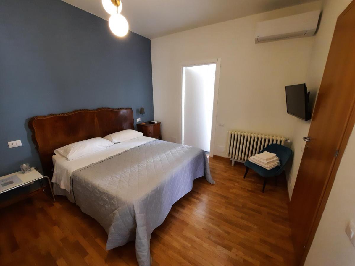 R&B Del Vicolo Bed and Breakfast Τσεζένα Εξωτερικό φωτογραφία